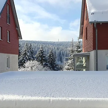 Wohlfühl-Ferienwohnung mit Tiefgarage im Grünen Oberhof  Exterior foto