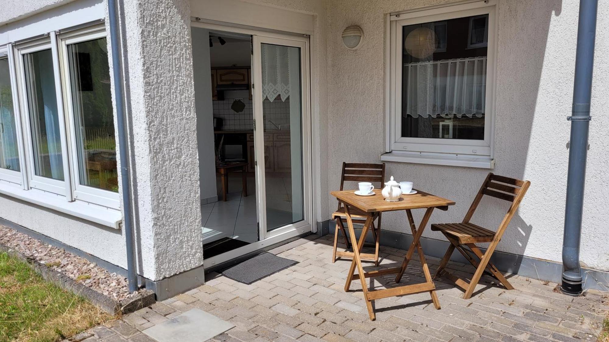 Appartement Wohlfuehl-ferienwohnung Mit Tiefgarage Im Gruenen