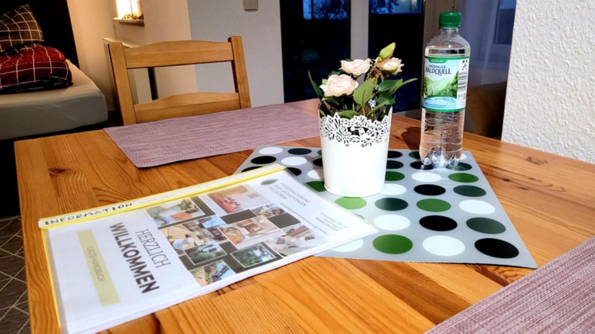 Wohlfuehl-ferienwohnung Mit Tiefgarage Im Gruenen Appartement Oberhof (Thuringia)
