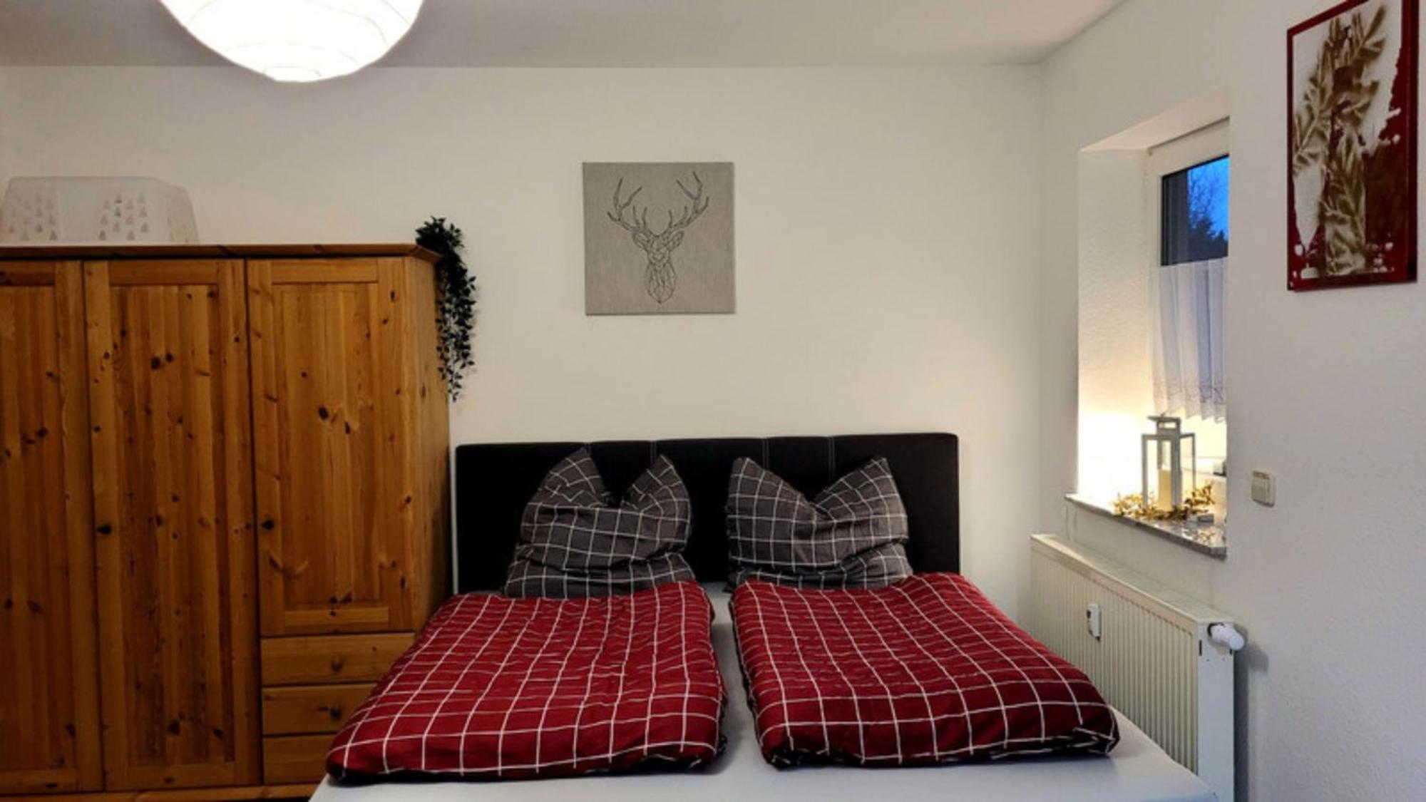 Wohlfuehl-ferienwohnung Mit Tiefgarage Im Gruenen Appartement Oberhof (Thuringia)