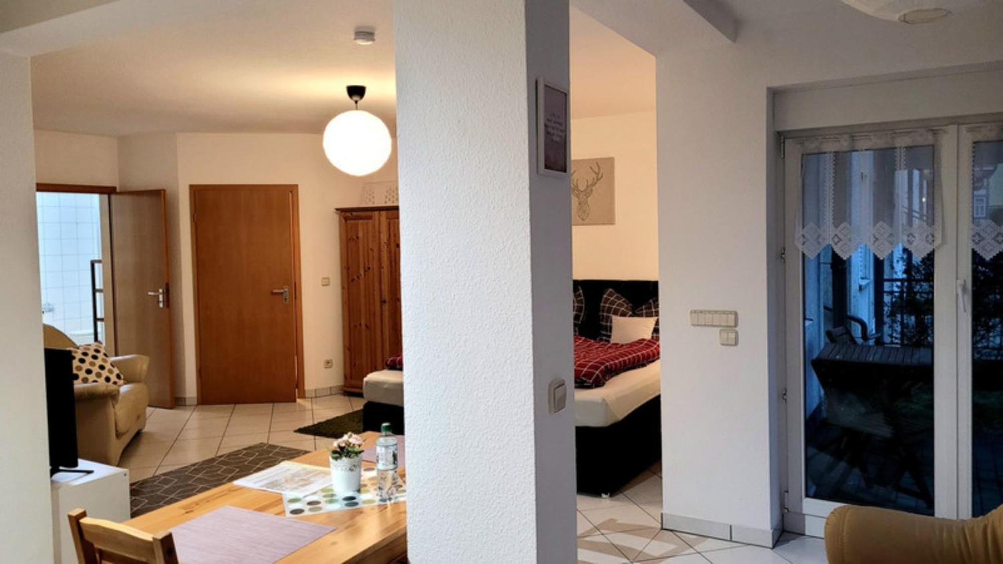Appartement Wohlfuehl-ferienwohnung Mit Tiefgarage Im Gruenen *