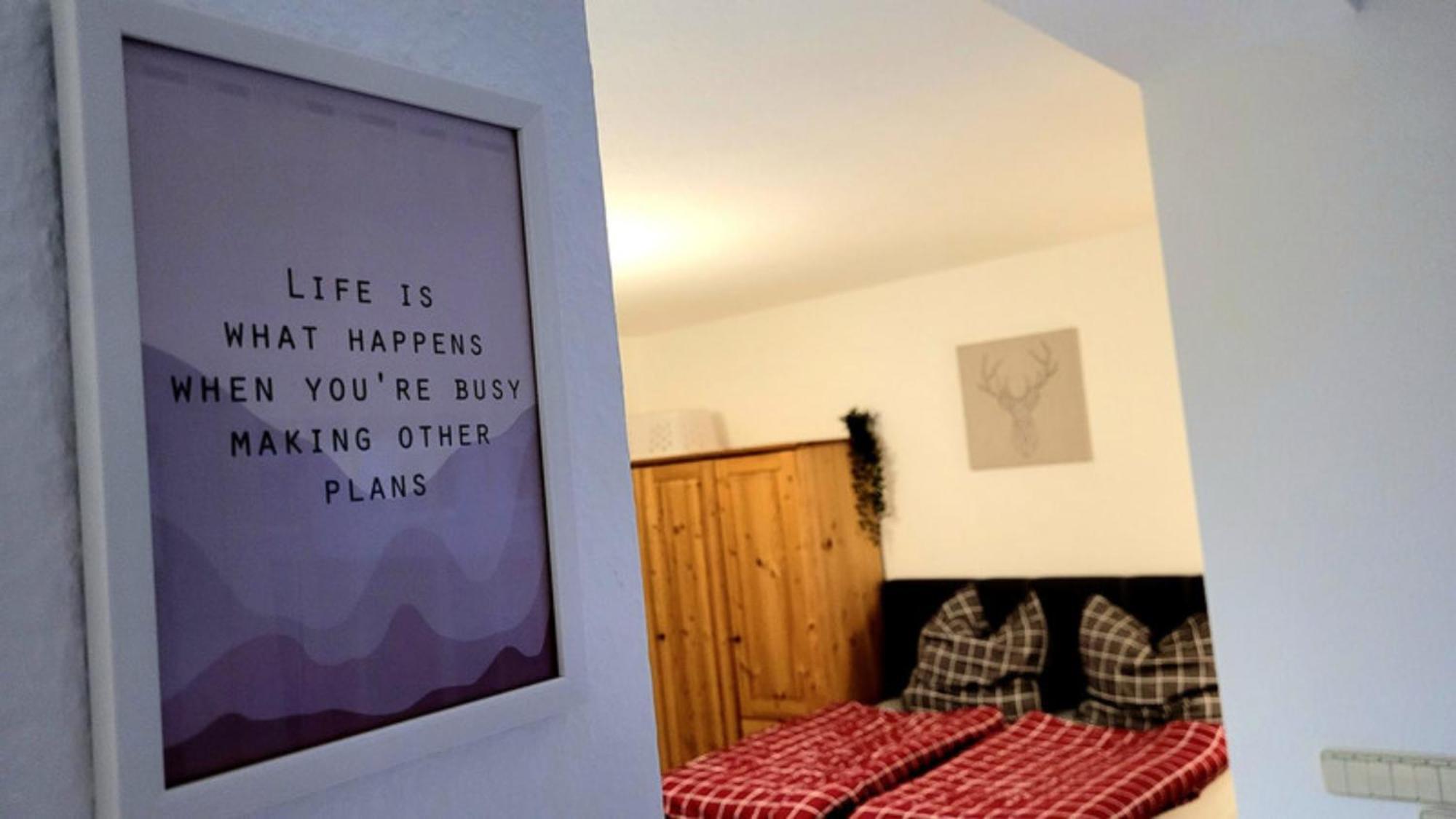 Wohlfuehl-ferienwohnung Mit Tiefgarage Im Gruenen * Oberhof (Thuringia)